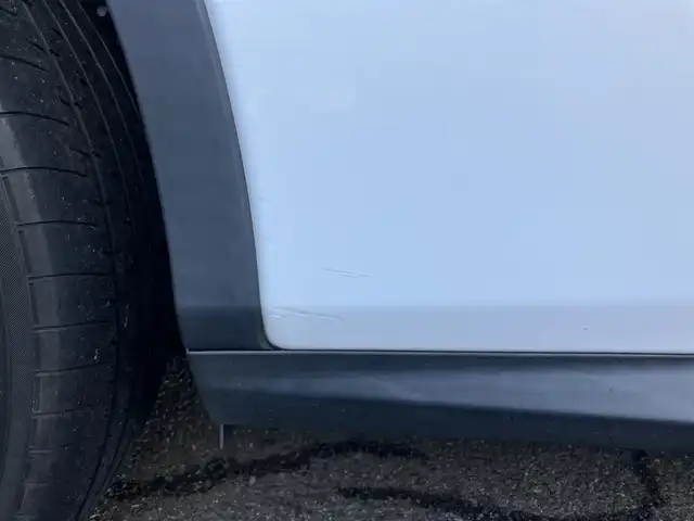 レクサス ＲＸ 200t Fスポーツ 山口県 2017(平29)年 6.9万km ホワイトノーヴァガラスフレーク 純正SDナビ・フルセグTV/サイド・バックカメラ/パノラマガラスサンルーフ/赤レザーシート/・パワーシート/・シートベンチレーション/・シートヒーター/ステアリングヒーター/レーダークルーズコントロール/プリクラッシュセーフティ/レーンキープアシスト/ブラインドスポットモニター/ヘッドアップディスプレイ/インテリジェントクリアランスソナー/パワーバックドア/LEDオートライト/LEDフォグ/スマートキー、カードキー/ETC2.0