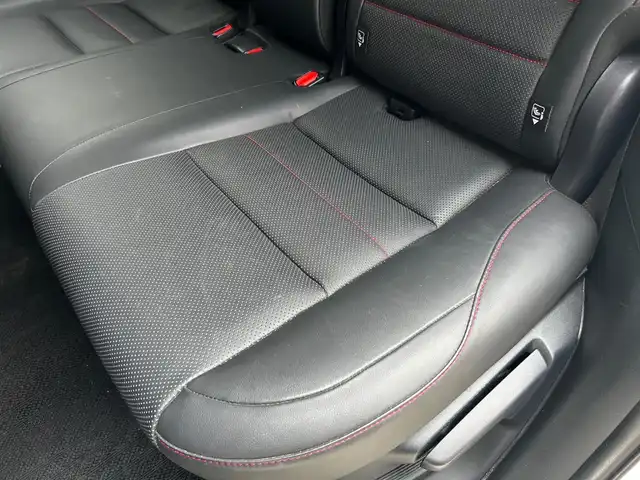 レクサス ＮＸ 300h Fスポーツ 富山県 2015(平27)年 7.9万km ホワイトノーヴァガラスフレーク 純正ナビ（TV/CD/DVD/BT/AMFM/USB/AUX)/パワーバックバックドア/前席パワーシート/ハンドルヒーター/クルーズコントロール（追従あり）/ETC/プッシュスタート/スマートキー（スペア1本）/純正18インチホイール/前席シートヒーター/サンルーフ/純正フロアマット/衝突軽減ブレーキ/横滑り防止