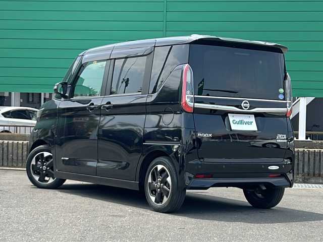 日産 ルークス HWS X プロパイロットED 茨城県 2020(令2)年 0.8万km ブラック プロパイロット/純正9インチナビゲーション/CD/DVD/Bluetooth/フルセグ/アラウンドビューモニター/レーンキープアシスト/コーナーセンサー/ビルトインETC2.0/前方ドライブレコーダー/両側パワースライドドア/純正AW/オートライト/LEDヘッドライト