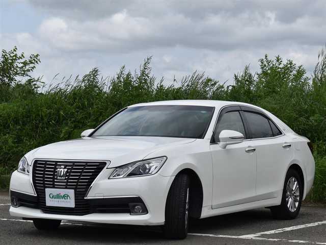 トヨタ クラウン ロイヤル ロイヤルサルーン 福岡県 2013(平25)年 6.6万km ホワイトパールクリスタルシャイン 純正HDDナビ/　CD/DVD/フルセグTV/BT/バックカメラ/スマートキー/プッシュスタート/クルーズコントロール/純正HIDヘッドライト/純正16インチアルミ/純正フロアマット/トランクイージークローザー/前席パワーシート/シートカバー/革巻きステアリング/ステアリングスイッチ/保証書/取扱説明書
