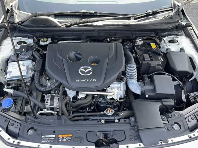 マツダ マツダ３ファストバック XD Lパッケージ 山口県 2020(令2)年 7.7万km スノーフレイクホワイトパールマイカ 純正SDナビ/Bluetooth接続オーディオ/ETC/ドライブレコーダー/プッシュスタート/オートドライビングポジションシート/電動格納ウィンカーミラー/レザーシート/シートヒーター/ハンドルヒーター/ドアバイザー/コーナーセンサー/追従型クルーズコントロール/横滑り防止装置/レーンアシスト/盗難防止装置/LED純正ヘッドライト/純正アルミホイール18インチ/　