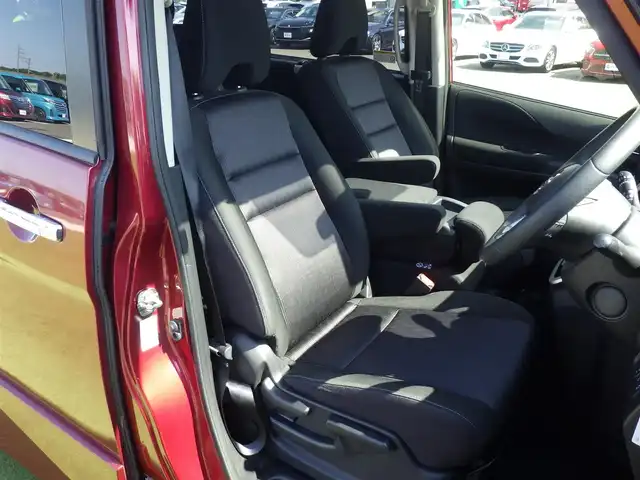 日産 セレナ ハイウェイスターVセレクションⅡ 千葉県 2019(平31)年 4.4万km マルーンレッド 2トーン エマージェンシーブレーキ/クルーズコントロール/アイドリングストップ/両側パワースライドドア/社外メモリーナビ/地デジTV/【DVD/CD再生機能　Bluetooth接続】/バックカメラ/ETC/LEDヘッドライト/フォグライト/ウインカーミラー/純正16インチアルミホイル/インテリジェントキー