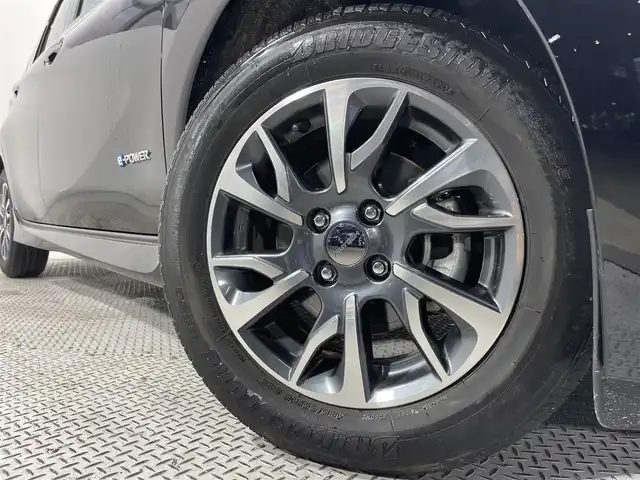 日産 ノート e－パワーオーテック 大阪府 2020(令2)年 1.3万km スーパーブラック 社外ナビ(フルセグ/DVD再生/Bluetooth) バックカメラ ETC 衝突軽減 レーンアシスト クリアランスソナー ドラレコ オートライト スマートキー プッシュスタート 禁煙車