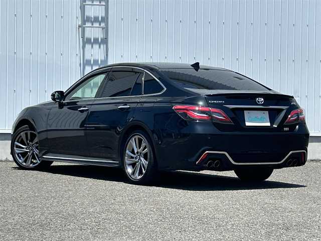 トヨタ クラウン ハイブリッド RS リミテッド 熊本県 2020(令2)年 7万km プレシャスブラックパール サンルーフ/黒本革シート/純正SD8インチナビ/・フルセグ/DVD/M-SD/USB/Bluetooth/10スピーカーサウンドシステム/パノラミックビューモニター/カラーヘッドアップディスプレイ/トヨタセーフティセンス/・プリクラッシュセーフティ/・レーダークルーズコントロール/・プリクラッシュセーフティ/・アダプティブハイビームシステム/・レーントレーシングアシスト/・ロードサインアシスト/LEDオートヘッドライト/ブラインドスポットモニター/インテリジェントクリアランスソナー/リヤクロストラフィックアラート/パーキングサポートブレーキ/パドルシフト/電動パーキング/ステアリングヒーター/前席シートヒーター/エアシート/前席パワーシート/スマートキー×2/ETC2.0/ドライブレコーダー/禁煙車