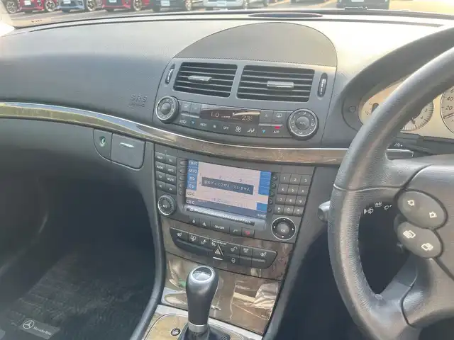 メルセデス・ベンツ Ｅ３２０ CDI アバンギャルド 島根県 2007(平19)年 11.9万km イリジウムシルバー 純正ナビ　/サンルーフ　/本革シート/ＥＴＣ　/運転席メモリーパワーシート　/前席シートヒーター　/スマートキー　/純正HIDヘッドライト　/純正17インチアルミホイール　/純正フロアマット