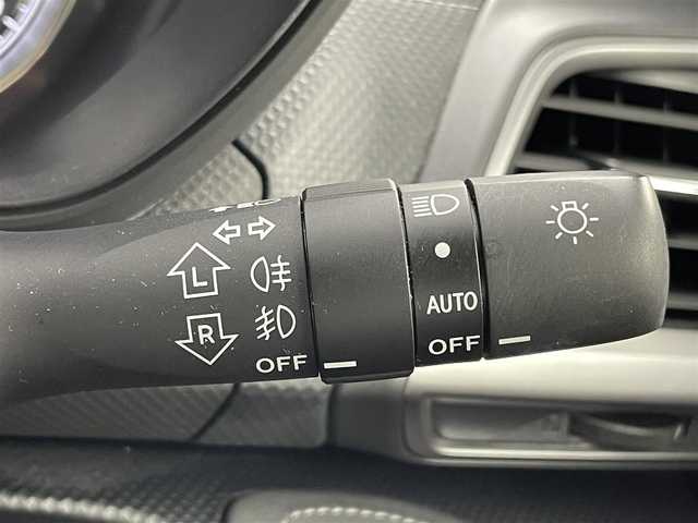 スバル フォレスター ハイブリッド アドバンス 茨城県 2020(令2)年 3万km 黒 社外ナビ/B/S/Fカメラ/フルセグ/衝突被害軽減ブレーキ/車線逸脱抑制装置/レーダークルーズコントロール/ソナー/BSM/ETC/ドラレコ/デジタルインナーミラー/シートヒーター/ステアリングヒーター/純正18インチAW/LEDヘッドライト/スマートキー