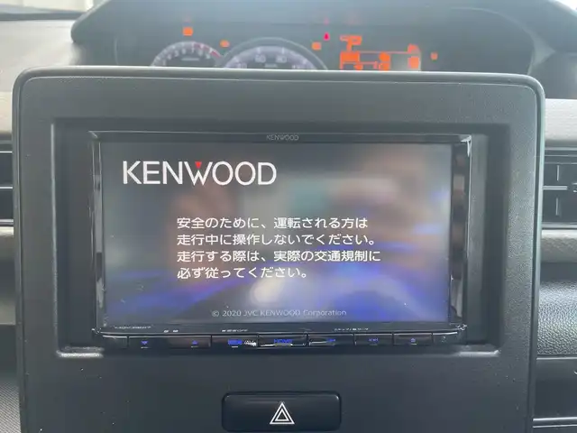 スズキ ワゴンＲ HYBRID FX 和歌山県 2020(令2)年 6.7万km スペリアホワイト 社外７インチナビ/（AM/FM/CD)/衝突軽減ブレーキ/後方コーナーセンサー/レーンキープ/横滑り防止装置/シートヒーター/ETC/アイドリングストップ/ヘッドライトレベライザー/電動格納ミラー/ドアバイザー/ハロゲンヘッドライト