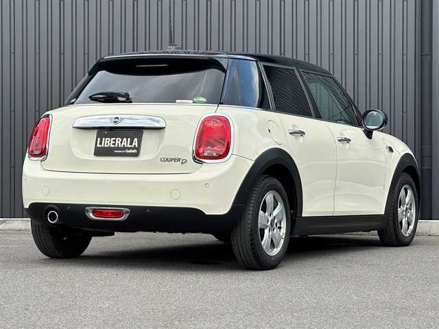 ＭＩＮＩ ミニ クーパー D 福島県 2020(令2)年 4.9万km ペッパー・ホワイト ワンオーナー/ペッパーパッケージ/インテリジェントセーフティ/コンフォートアシスト/パーキングアシスト/アンビエントライト/純正HDDナビ(BT/USB)/バックカメラ/純正15AW/ドライブレコーダー(前後)/ETC/アイドリングストップ/ユニオンジャックテール/LEDライト/オートライト/社外シートカバー付き(ブラウン)/取扱説明書/スペアキー
