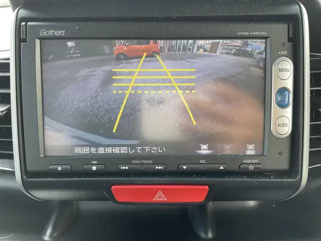 ホンダ Ｎ ＢＯＸ カスタム G 沖縄県 2013(平25)年 6.9万km プレミアムダイナミックブルーパール (株)IDOMが運営する【じしゃロンOO店】の自社ローン専用車両になりますこちらは現金またはオートローンご利用時の価格です。自社ローンご希望の方は別途その旨お申付け下さい/・プッシュスタート　/・ナビ　/・ＴＶ　/・Ｂｌｕｅｔｏｏｔｈ接続　/・バックカメラ　/・ＥＴＣ　/・取扱説明書　/・横滑り防止装置　/・盗難防止装置　/・アイドリングストップ　/・パワースライドドア　/・純正フロアマット　