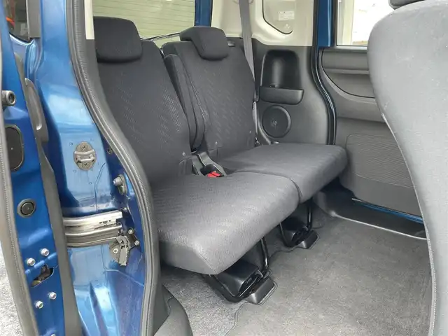 ホンダ Ｎ ＢＯＸ カスタム G 沖縄県 2013(平25)年 6.9万km プレミアムダイナミックブルーパール (株)IDOMが運営する【じしゃロンOO店】の自社ローン専用車両になりますこちらは現金またはオートローンご利用時の価格です。自社ローンご希望の方は別途その旨お申付け下さい/・プッシュスタート　/・ナビ　/・ＴＶ　/・Ｂｌｕｅｔｏｏｔｈ接続　/・バックカメラ　/・ＥＴＣ　/・取扱説明書　/・横滑り防止装置　/・盗難防止装置　/・アイドリングストップ　/・パワースライドドア　/・純正フロアマット　