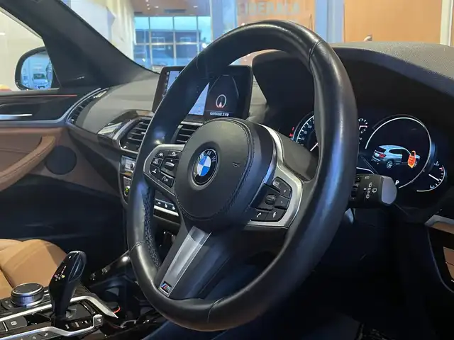 ＢＭＷ Ｘ３ xDrive20d Mスポーツ 宮城県 2019(令1)年 2.9万km ソフィスト・グレー・ブリリアント・エフェクト ハイラインパッケージ/セレクトパッケージ/パノラマサンルーフ/harman/kardonサウンドシステム/ヘッドアップディスプレイ/iDriveナビゲーションシステム/フルセグTV/全方位カメラ/キャメルレザーシート/シートヒーター/メモリ機能付きパワーシート/純正20インチAW/LEDヘッドライト/オートマチックハイビーム/パドルシフト/ステアリングスイッチ/コンフォートアクセス/パワーバックドア