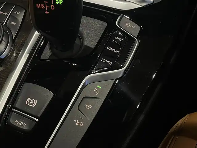 ＢＭＷ Ｘ３ xDrive20d Mスポーツ 宮城県 2019(令1)年 2.9万km ソフィスト・グレー・ブリリアント・エフェクト ハイラインパッケージ/セレクトパッケージ/パノラマサンルーフ/harman/kardonサウンドシステム/ヘッドアップディスプレイ/iDriveナビゲーションシステム/フルセグTV/全方位カメラ/キャメルレザーシート/シートヒーター/メモリ機能付きパワーシート/純正20インチAW/LEDヘッドライト/オートマチックハイビーム/パドルシフト/ステアリングスイッチ/コンフォートアクセス/パワーバックドア