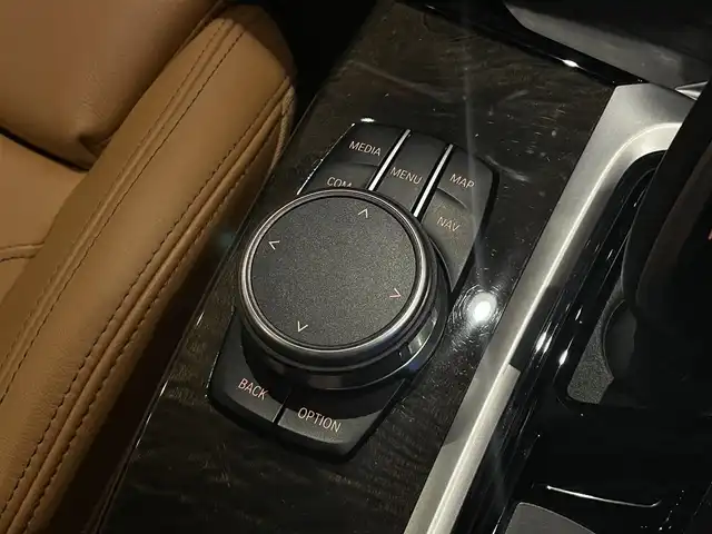 ＢＭＷ Ｘ３ xDrive20d Mスポーツ 宮城県 2019(令1)年 2.9万km ソフィスト・グレー・ブリリアント・エフェクト ハイラインパッケージ/セレクトパッケージ/パノラマサンルーフ/harman/kardonサウンドシステム/ヘッドアップディスプレイ/iDriveナビゲーションシステム/フルセグTV/全方位カメラ/キャメルレザーシート/シートヒーター/メモリ機能付きパワーシート/純正20インチAW/LEDヘッドライト/オートマチックハイビーム/パドルシフト/ステアリングスイッチ/コンフォートアクセス/パワーバックドア