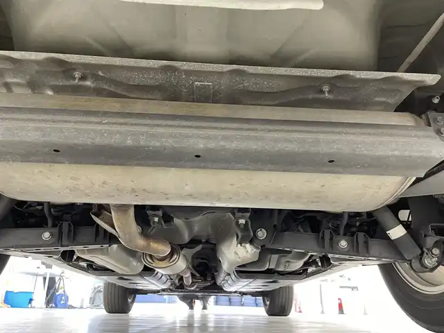日産 エクストレイル ハイブリッド 20X 滋賀県 2019(令1)年 7.6万km ブリリアントホワイトパール 純正9インチナビ/CD/DVD/Bluetooth/AUX/FM/AM/フルセグテレビ/バックカメラ/サンルーフ/ETC/インテリジェントエマージェンシーブレーキ/・踏み間違い衝突防止アシスト/・LDW(車線逸脱警報)/・進入禁止標識認知システム/・フロント/バックソナー/LEDヘッドライト/オートライト/プッシュスタート /スマートキー