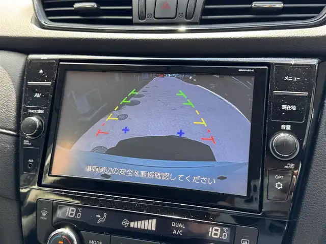 日産 エクストレイル ハイブリッド 20X 滋賀県 2019(令1)年 7.6万km ブリリアントホワイトパール 純正9インチナビ/CD/DVD/Bluetooth/AUX/FM/AM/フルセグテレビ/バックカメラ/サンルーフ/ETC/インテリジェントエマージェンシーブレーキ/・踏み間違い衝突防止アシスト/・LDW(車線逸脱警報)/・進入禁止標識認知システム/・フロント/バックソナー/LEDヘッドライト/オートライト/プッシュスタート /スマートキー