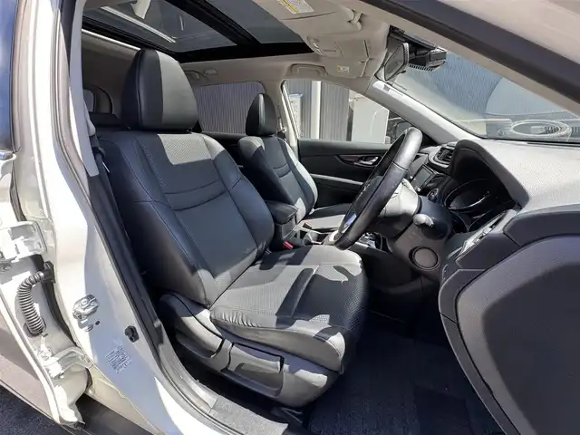 日産 エクストレイル ハイブリッド 20X 滋賀県 2019(令1)年 7.6万km ブリリアントホワイトパール 純正9インチナビ/CD/DVD/Bluetooth/AUX/FM/AM/フルセグテレビ/バックカメラ/サンルーフ/ETC/インテリジェントエマージェンシーブレーキ/・踏み間違い衝突防止アシスト/・LDW(車線逸脱警報)/・進入禁止標識認知システム/・フロント/バックソナー/LEDヘッドライト/オートライト/プッシュスタート /スマートキー