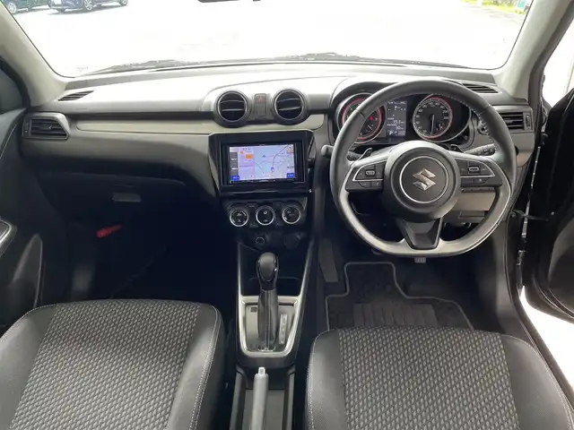 スズキ スイフト HYBRID RS 愛知県 2017(平29)年 6.5万km スーパーブラックパール 社外メモリナビ/フルセグテレビ/バックカメラ/アイドリングストップ/ウィンカーミラー/クルーズコントロール/ドアバイザー/プッシュスタート/ETC/レザーステアリング/パドルシフト/レーンキープ/衝突軽減ブレーキ