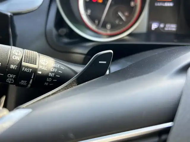 スズキ スイフト HYBRID RS 愛知県 2017(平29)年 6.5万km スーパーブラックパール 社外メモリナビ/フルセグテレビ/バックカメラ/アイドリングストップ/ウィンカーミラー/クルーズコントロール/ドアバイザー/プッシュスタート/ETC/レザーステアリング/パドルシフト/レーンキープ/衝突軽減ブレーキ