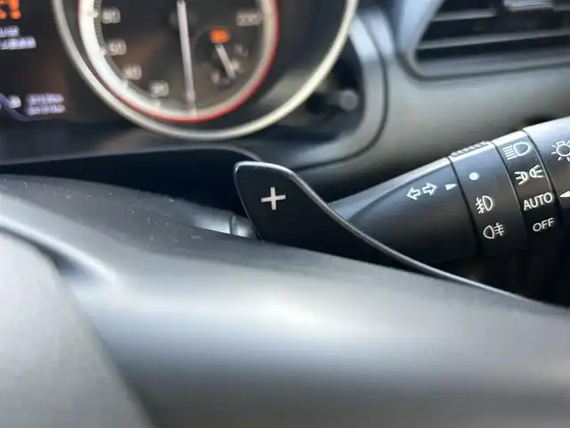 スズキ スイフト HYBRID RS 愛知県 2017(平29)年 6.5万km スーパーブラックパール 社外メモリナビ/フルセグテレビ/バックカメラ/アイドリングストップ/ウィンカーミラー/クルーズコントロール/ドアバイザー/プッシュスタート/ETC/レザーステアリング/パドルシフト/レーンキープ/衝突軽減ブレーキ