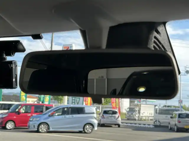 スズキ スイフト HYBRID RS 愛知県 2017(平29)年 6.5万km スーパーブラックパール 社外メモリナビ/フルセグテレビ/バックカメラ/アイドリングストップ/ウィンカーミラー/クルーズコントロール/ドアバイザー/プッシュスタート/ETC/レザーステアリング/パドルシフト/レーンキープ/衝突軽減ブレーキ