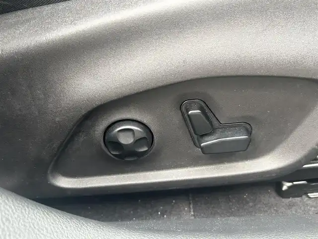 クライスラー・ジープ ジープ コンパス リミテッド 愛知県 2021(令3)年 3.1万km 黒 メーカーオプションナビ【Bluetooth USB AUX フルセグ】/４WD/アルパインサウンドシステム/バックカメラ/ETC2.0/パーキングアシスト/アダプティブクルーズコントロール/衝突被害軽減ブレーキ/レーンキープアシスト/ブラインドスポットモニター/スピードリミッター/クリアランスソナー/LEDヘッドライト/オートライト/フォグランプ/リアフォグランプ/ヘッドライトレベライザー/ステアリングリモコン/パワーシート/前席シートヒーター/AC100V/ルーフレール/純正フロアマット/純正アルミホイール