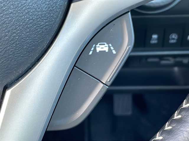 スズキ クロスビー HYBRID MZ 富山県 2021(令3)年 3.6万km 赤／黒 ４ＷＤ　/純正アルミホイール　/社外ＳＤナビ【Ｂｌｕｅｔｏｏｔｈ／フルセグＴＶ／ＤＶＤ／ＣＤ】　/ビルトインＥＴＣ　/ドライブレコーダー【前後】/車外カメラ【バック／全方位】　/衝突被害軽減システム/USB入力端子/MTモード付AT/パドルシフト/アンチロックブレーキシステム/横滑り防止装置/コーナーセンサー【後】/レーンキープアシスト/オートライト/フォグランプ/ダウンヒルアシストコントロール