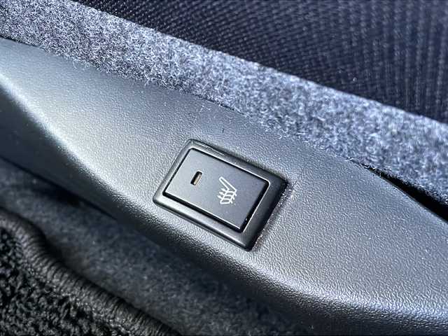 スズキ クロスビー HYBRID MZ 富山県 2021(令3)年 3.6万km 赤／黒 ４ＷＤ　/純正アルミホイール　/社外ＳＤナビ【Ｂｌｕｅｔｏｏｔｈ／フルセグＴＶ／ＤＶＤ／ＣＤ】　/ビルトインＥＴＣ　/ドライブレコーダー【前後】/車外カメラ【バック／全方位】　/衝突被害軽減システム/USB入力端子/MTモード付AT/パドルシフト/アンチロックブレーキシステム/横滑り防止装置/コーナーセンサー【後】/レーンキープアシスト/オートライト/フォグランプ/ダウンヒルアシストコントロール