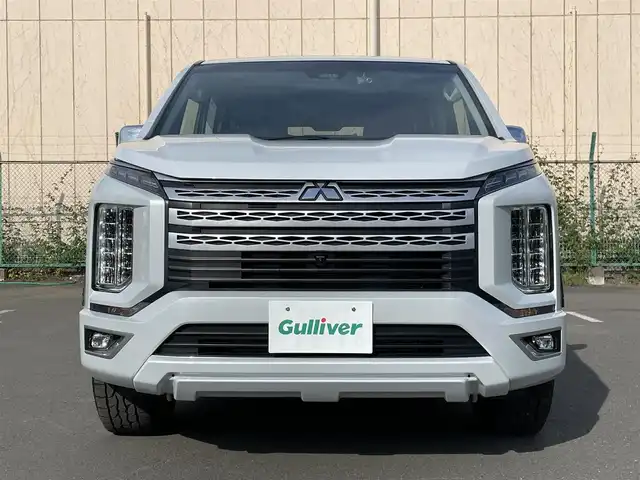 三菱 デリカＤ：５ P 東京都 2022(令4)年 3.1万km ホワイトダイヤモンド 純正10.1型ナビ/KUHL　D5R-RSフロントディフューザー/KUHL　D5R-RSレーシングボンネット/KUHL　D5R-RSリアディレイラー/JAOS　フェンダーガーニッシュType-X/全周囲カメラ/フルセグTV/ETC/前方ドライブレコーダー/電装ステップ/e-Assist/・衝突軽減ブレーキ/・車線逸脱警報システム/・後側方車両検知警報システム/・誤発進抑制機能/・レーダークルーズコントロール/・オートマチックハイビーム/前席シートヒーター/運転席のみパワーシート/ステアリングヒーター/両側パワースライドドア/パワーバックドア/パドルシフト/アイドリングストップ/シートカバー