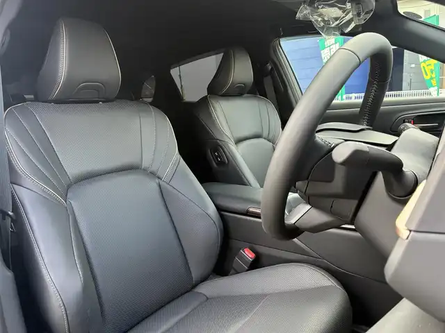 トヨタ クラウン スポーツ Z 熊本県 2024(令6)年 0.1万km プレシャスホワイトパール ワンオーナー/パノラマルーフ/モデリスタエアロ（F.S.R）/純正ナビ機能付きディスプレーオーディオ/【フルセグTV/Bluetooth】/全方囲カメラ/バックカメラ/デジタルインナーミラー/トヨタチームメイト/アドバンストパーク/レーダークルーズコントロール/衝突被害軽減システム/ヘッドアップディスプレイ/コーナーセンサー/純正21インチAW/ビルトインETC2.0/オートLEDヘッドライト/オートハイビーム/ウィンカーミラー/黒革シート/前席シートヒーター/エアシート/ステアリングヒーター/ワイヤレス充電器/プッシュスタート/ステアリングスイッチ/純正フロアマット/純正ドアバイザー/横滑り防止/盗難防止装置/保証書/取扱説明書
