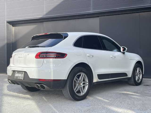 ポルシェ マカン S 和歌山県 2019(平31)年 4.8万km 白 ベージュ革 /LDW /ナビ /Bカメラ /ワンオーナー /オートテールゲート /パワーシート /シートヒーター /サイドカメラ /アイドリングストップ /純18incAW /パドルシフト /CD /DVD /Bluetoothオーディオ /HIDライト /ETC