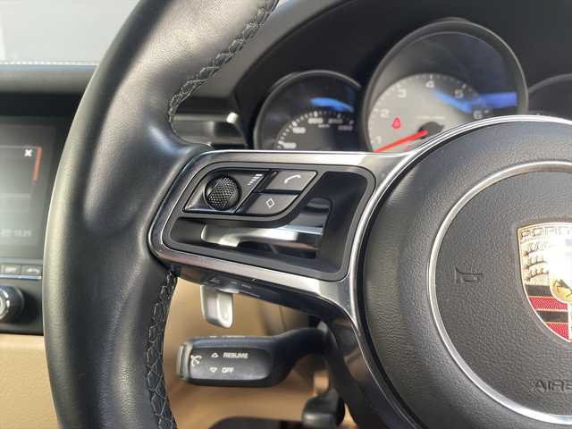 ポルシェ マカン S 和歌山県 2019(平31)年 4.8万km 白 ベージュ革 /LDW /ナビ /Bカメラ /ワンオーナー /オートテールゲート /パワーシート /シートヒーター /サイドカメラ /アイドリングストップ /純18incAW /パドルシフト /CD /DVD /Bluetoothオーディオ /HIDライト /ETC