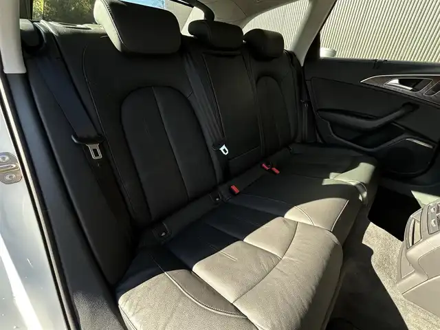 アウディ Ａ６ オールロードクワトロ 長野県 2015(平27)年 4.6万km パール ４ＷＤ/　当店買取車両/　エアサス/　ＢＯＳＥサウンド/　クルーズコントロール/　パワーシート/　シートヒーター/　黒革シート/　オートライト/　オートハイビーム/　ＥＴＣ/　ダウンヒルアシスト/　オートホールド/　純正ナビ/　エンジンスタートボタン