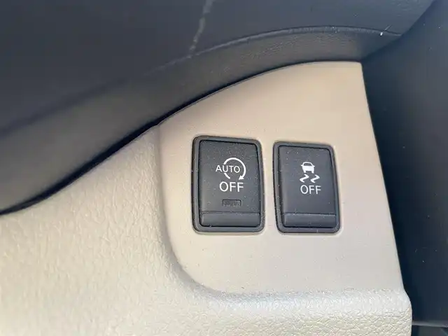 日産 セレナ 20G 島根県 2012(平24)年 11.1万km ブリリアントホワイトパール 純正ナビ　/ＤＶＤ再生　/ＥＴＣ　/クルーズコントロール　/全方位カメラ　/前後コーナーセンサー　/両側パワースライドドア　/後席モニター　/スマートキー　/プッシュスタート　/純正フロアマット