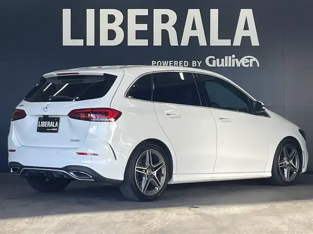 メルセデス・ベンツ Ｂ１８０ AMGライン 群馬県 2020(令2)年 4.3万km ポーラホワイト ワンオーナー /レーダーセーフティ パッケージ/純正ナビ/バックカメラ/コーナーセンサー/マルチビームLEDヘッドライト/ハーフレザーシート/シートヒーター/フルセグTV/ETC2.0/純正18インチAW/スマートキー /BT/USB/純正フロアマット/禁煙車/電動リアゲート