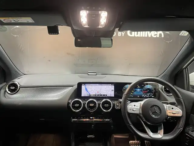 メルセデス・ベンツ Ｂ１８０ AMGライン 群馬県 2020(令2)年 4.3万km ポーラホワイト ワンオーナー /レーダーセーフティ パッケージ/純正ナビ/バックカメラ/コーナーセンサー/マルチビームLEDヘッドライト/ハーフレザーシート/シートヒーター/フルセグTV/ETC2.0/純正18インチAW/スマートキー /BT/USB/純正フロアマット/禁煙車/電動リアゲート