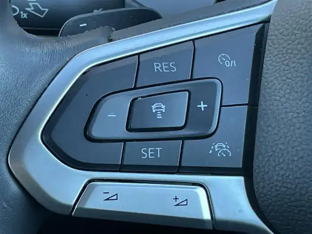 フォルクスワーゲン ＶＷ ゴルフ eTSI アクティブ 群馬県 2021(令3)年 4.7万km ピュアホワイト 純正ナビ　/フルセグ・Ｂｌｕｅｔｏｏｔｈ・スマホ接続　/バックカメラ　/ドラレコ　/純正ＡＷ付サマータイヤあり　/スマートキー２本　/パドルシフト　/衝突軽減ブレーキ　/レーンアシスト　/ヘッドアップディスプレイ