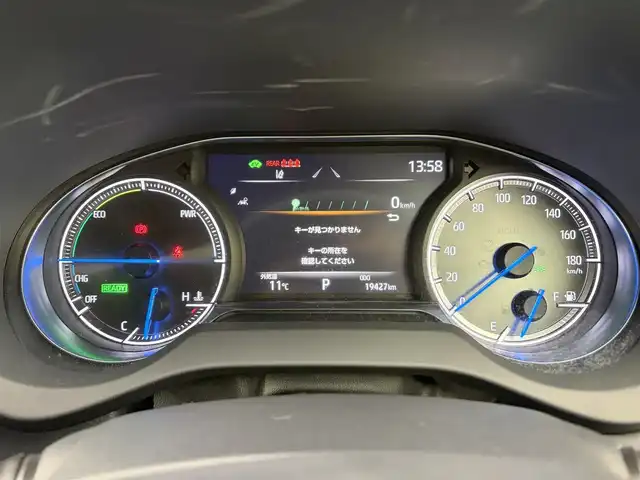 トヨタ ハリアー ハイブリッド Z 愛知県 2020(令2)年 2万km ホワイトパールクリスタルシャイン JBLサウンド/ワイヤレス充電/純正12.3インチディスプレイオーディオ/アラウンドビューモニター/フルセグTV/トヨタセーフティセンス/衝突被害軽減システム/レーダークルーズコントロール/横滑り防止装置/コーナーセンサー/レーンキープアシスト/ブラインドスポットモニター/オートライト/オートマチックハイビーム/LEDヘッドライト/LEDフォグライト/デジタルインナーミラー/パワーバックドア/ETC2.0/電動パワーシート/純正19インチアルミホイール/社外フロアマット/ヘッドアップディスプレイ/プッシュスタート/スマートキー/スペアキー