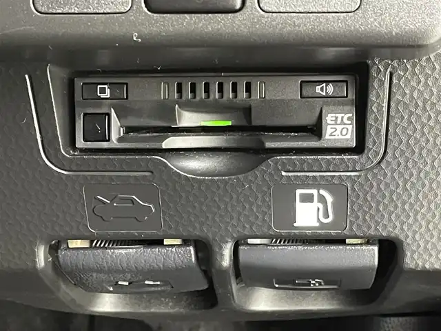 トヨタ タンク G－T 群馬県 2019(平31)年 2.7万km ブラックマイカメタリック 禁煙車　純正７型ナビ　クルーズコントロール　両側パワースライドドア　前席シートヒーター　障害物センサー　ETC2.0 純正ドライブレコーダー　オートマチックハイビーム　オートライト　スマートキー