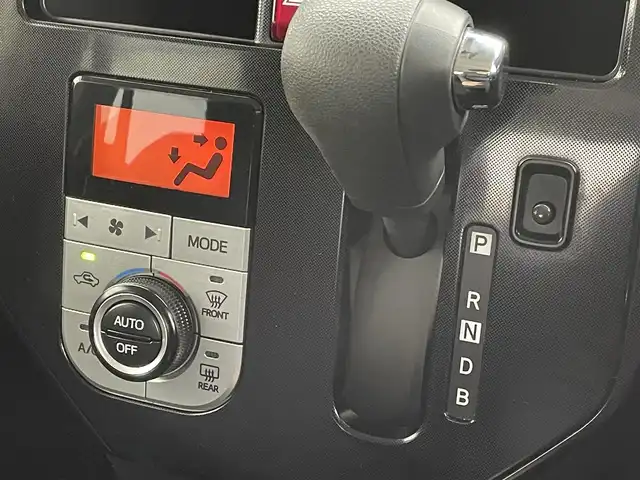 トヨタ タンク G－T 群馬県 2019(平31)年 2.7万km ブラックマイカメタリック 禁煙車　純正７型ナビ　クルーズコントロール　両側パワースライドドア　前席シートヒーター　障害物センサー　ETC2.0 純正ドライブレコーダー　オートマチックハイビーム　オートライト　スマートキー