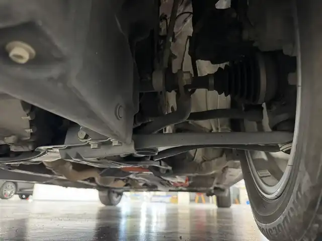 トヨタ シエンタ ハイブリッド G 三重県 2020(令2)年 5.6万km ブラックマイカ/センシュアルレッドマイカ ハイブリッド/FF/インパネCVT/純正 7インチナビ NSZT-W68T/（AM/FM/CD/DVD/TV/SD/SDREC/Bluetooth）/バックガイドモニター/両側パワースライドドア/ドライブレコーダー 前後/ビルトイン ETC/Toyota Safety Sense/・プリクラッシュセーフティ［PCS］/・レーンディパーチャーアラート［LDA］/・オートハイビーム［AHB］/・先行車発進告知機能/・インテリジェントクリアランスソナー［パーキングサポートブレーキ（静止物）］/など/装備/・オートエアコン/・LEDヘッドランプ/・ステアリングスイッチ/・充電用USBジャックx2/・電動格納ドアミラー/・プッシュスタート/・スマートキーx2/・【OP】純正 15inAW/・保/取/ナビ取/など