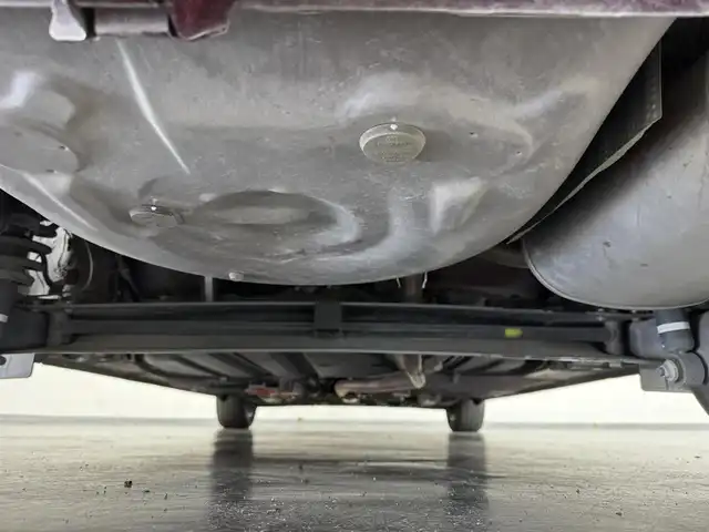 トヨタ シエンタ ハイブリッド G 三重県 2020(令2)年 5.6万km ブラックマイカ/センシュアルレッドマイカ ハイブリッド/FF/インパネCVT/純正 7インチナビ NSZT-W68T/（AM/FM/CD/DVD/TV/SD/SDREC/Bluetooth）/バックガイドモニター/両側パワースライドドア/ドライブレコーダー 前後/ビルトイン ETC/Toyota Safety Sense/・プリクラッシュセーフティ［PCS］/・レーンディパーチャーアラート［LDA］/・オートハイビーム［AHB］/・先行車発進告知機能/・インテリジェントクリアランスソナー［パーキングサポートブレーキ（静止物）］/など/装備/・オートエアコン/・LEDヘッドランプ/・ステアリングスイッチ/・充電用USBジャックx2/・電動格納ドアミラー/・プッシュスタート/・スマートキーx2/・【OP】純正 15inAW/・保/取/ナビ取/など