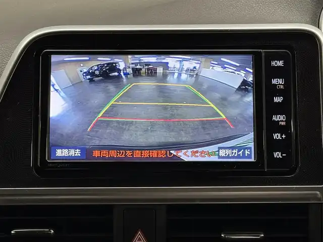 トヨタ シエンタ ハイブリッド G 三重県 2020(令2)年 5.6万km ブラックマイカ/センシュアルレッドマイカ ハイブリッド/FF/インパネCVT/純正 7インチナビ NSZT-W68T/（AM/FM/CD/DVD/TV/SD/SDREC/Bluetooth）/バックガイドモニター/両側パワースライドドア/ドライブレコーダー 前後/ビルトイン ETC/Toyota Safety Sense/・プリクラッシュセーフティ［PCS］/・レーンディパーチャーアラート［LDA］/・オートハイビーム［AHB］/・先行車発進告知機能/・インテリジェントクリアランスソナー［パーキングサポートブレーキ（静止物）］/など/装備/・オートエアコン/・LEDヘッドランプ/・ステアリングスイッチ/・充電用USBジャックx2/・電動格納ドアミラー/・プッシュスタート/・スマートキーx2/・【OP】純正 15inAW/・保/取/ナビ取/など