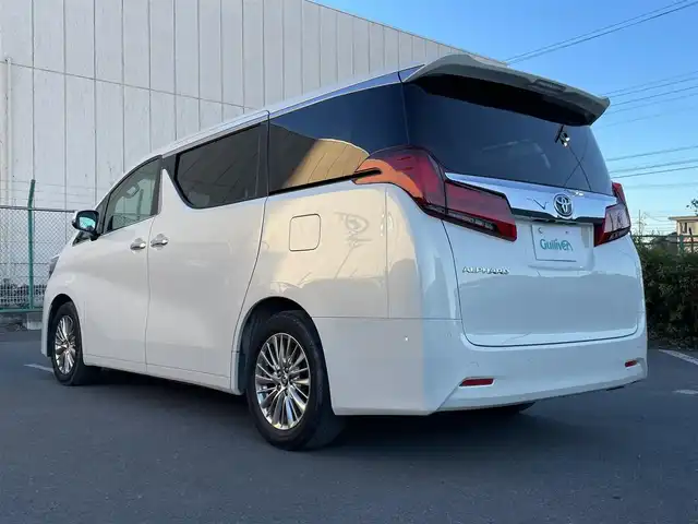 トヨタ アルファード G 東京都 2020(令2)年 6.3万km ラグジュアリーホワイトパールクリスタルシャインガラスフレーク 純正メーカーナビ/純正フリップダウンモニター/全周囲カメラ/フルセグTV/Bluetooth/CD/DVD/USB/JBLサウンドシステム/トヨタセーフティセンス/・プリクラッシュセーフティシステム/・横滑り防止装置/・車線逸脱警報装置/・レーダークルーズコントロール/・デジタルインナーミラー/ブラインドスポットモニター/両側電動スライドドア/前席シートヒーター、前席シートクーラー/クリアランスソナー/パワーバックドア/オットマン/アドバンスドパーク/前席パワーシート(運転席メモリーシート)/スマートキー/純正マット