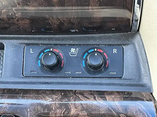 トヨタ アルファード G 東京都 2020(令2)年 6.3万km ラグジュアリーホワイトパールクリスタルシャインガラスフレーク 純正メーカーナビ/純正フリップダウンモニター/全周囲カメラ/フルセグTV/Bluetooth/CD/DVD/USB/JBLサウンドシステム/トヨタセーフティセンス/・プリクラッシュセーフティシステム/・横滑り防止装置/・車線逸脱警報装置/・レーダークルーズコントロール/・デジタルインナーミラー/ブラインドスポットモニター/両側電動スライドドア/前席シートヒーター、前席シートクーラー/クリアランスソナー/パワーバックドア/オットマン/アドバンスドパーク/前席パワーシート(運転席メモリーシート)/スマートキー/純正マット