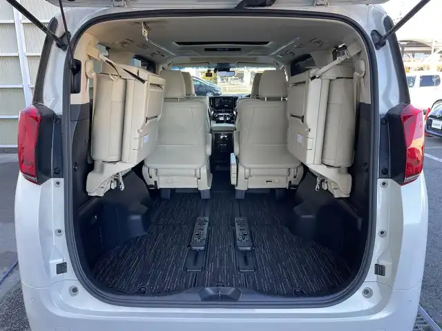 トヨタ アルファード G 東京都 2020(令2)年 6.3万km ラグジュアリーホワイトパールクリスタルシャインガラスフレーク 純正メーカーナビ/純正フリップダウンモニター/全周囲カメラ/フルセグTV/Bluetooth/CD/DVD/USB/JBLサウンドシステム/トヨタセーフティセンス/・プリクラッシュセーフティシステム/・横滑り防止装置/・車線逸脱警報装置/・レーダークルーズコントロール/・デジタルインナーミラー/ブラインドスポットモニター/両側電動スライドドア/前席シートヒーター、前席シートクーラー/クリアランスソナー/パワーバックドア/オットマン/アドバンスドパーク/前席パワーシート(運転席メモリーシート)/スマートキー/純正マット