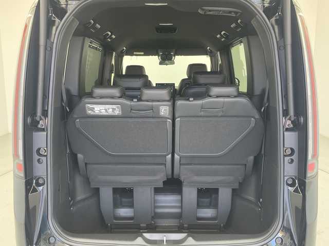 ホンダ ステップワゴン スパーダ eHEV 愛知県 2025(令7)年 0.1万km クリスタルブラックパール 11インチナビ/Bluetooth/ホンダセンシング /レーダークルーズコントロール/パドルシフト/オートライト/LEDライト/シートヒーター（D/N）/両側パワースライドドア/パワーバックドア/スマートキー