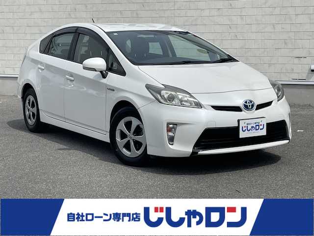 トヨタ プリウス S 佐賀県 2012(平24)年 6.9万km ホワイトパールクリスタルシャイン （株）IDOMが運営する【じしゃロン佐賀店】の自社ローン専用車両になります。/こちらは現金またはオートローンご利用時の価格です。自社ローンご希望の方は別途その旨お申し付けください。/・アルパイン８インチＳＤナビ/フルセグ/ＢＴ　/・バックカメラ/・ETC