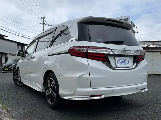 ホンダ オデッセイ アブソルート 福岡県 2014(平26)年 9.7万km ホワイトオーキッドパール 純正ナビ【VXM-145VFEi】/フリップダウンモニター/ETC/シティブレーキアクティブシステム/横滑り防止装置/コーナーセンサー/アイドリングストップ/ISOFIX/ウィンカーミラー/クルーズコントロール/ドアバイザー/プッシュスタート/両側パワースライドドア