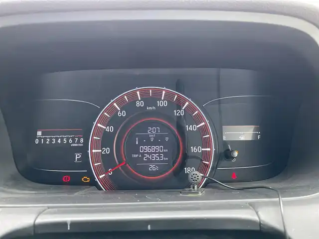 ホンダ オデッセイ アブソルート 福岡県 2014(平26)年 9.7万km ホワイトオーキッドパール 純正ナビ【VXM-145VFEi】/フリップダウンモニター/ETC/シティブレーキアクティブシステム/横滑り防止装置/コーナーセンサー/アイドリングストップ/ISOFIX/ウィンカーミラー/クルーズコントロール/ドアバイザー/プッシュスタート/両側パワースライドドア