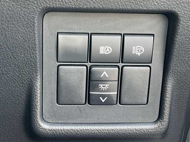 トヨタ ランドクルーザー プラド TX Lパッケージ 茨城県 2020(令2)年 5.5万km ホワイトパールクリスタルシャイン モデリスタエアロ/ムーンルーフ/ALPINE製後席ヘッドレストモニター/ALPINEフローティングナビ/CD/DVD/Bluetooth/フルセグTV/バックカメラ/トヨタセーフティセンス/・プリクラッシュセーフティ/・レーンディパーチャーアラート/・オートマチックハイビーム/・レーダークルーズコントロール/・ロードサインアシスト/先行者発進告知/ビルトインETC/前席パワーシート/前席シートヒーター/エアシート/RAYS製AW/純正19インチAW付きスタッドレスタイヤ4本あり 5mm/オートライト/LEDヘッドライト/社外ヒッチメンバー/airplexバグガード